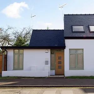 Levada House Cambridge (Cambridgeshire)
